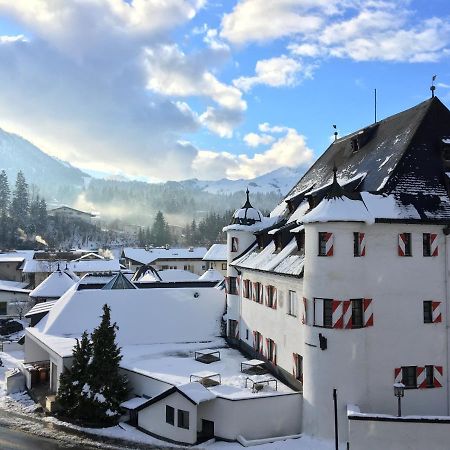 Family Hotel Schloss Rosenegg Fieberbrunn Luaran gambar