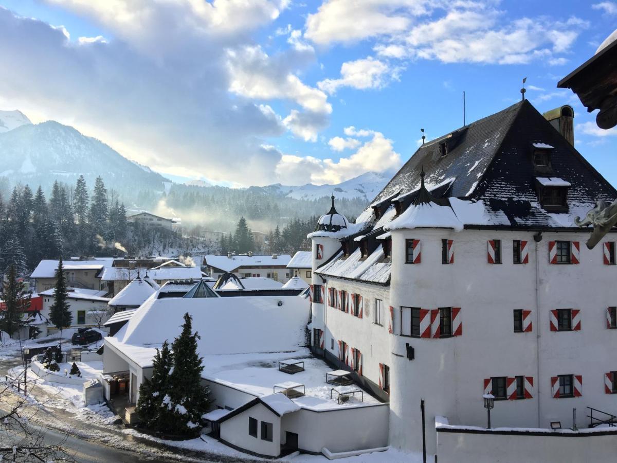 Family Hotel Schloss Rosenegg Fieberbrunn Luaran gambar