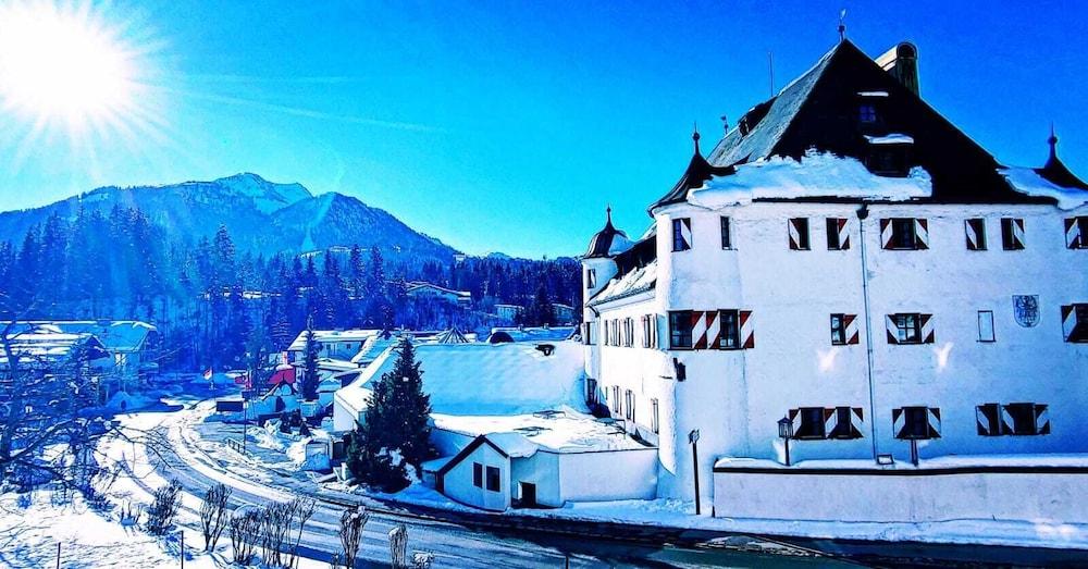Family Hotel Schloss Rosenegg Fieberbrunn Luaran gambar