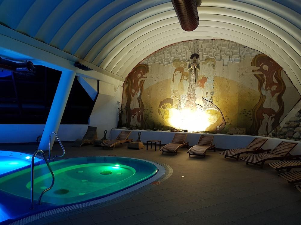 Family Hotel Schloss Rosenegg Fieberbrunn Luaran gambar