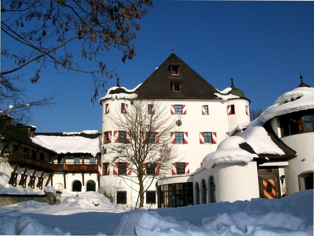 Family Hotel Schloss Rosenegg Fieberbrunn Luaran gambar