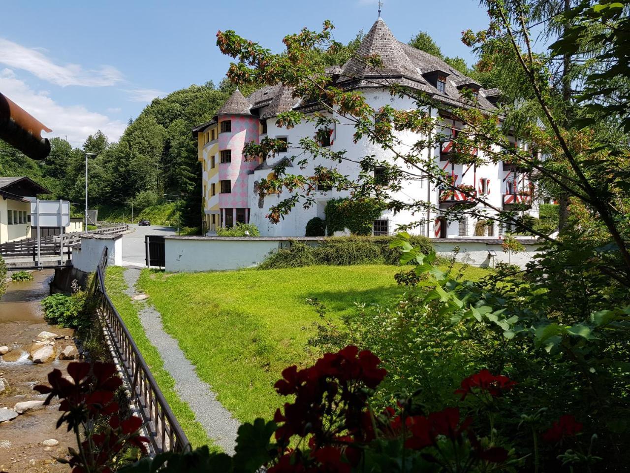 Family Hotel Schloss Rosenegg Fieberbrunn Luaran gambar
