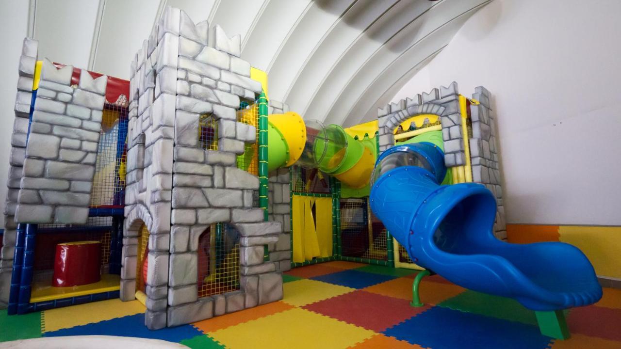 Family Hotel Schloss Rosenegg Fieberbrunn Luaran gambar